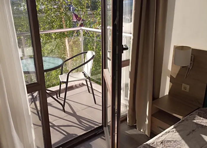 Apartman едностаен удобен в слънчев брят, комплекс тарсис нова Napospart